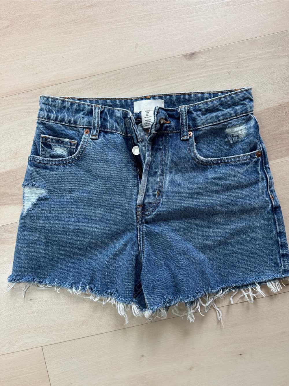 H&M Blue Distressed Frayed Hem Denim Shorts
